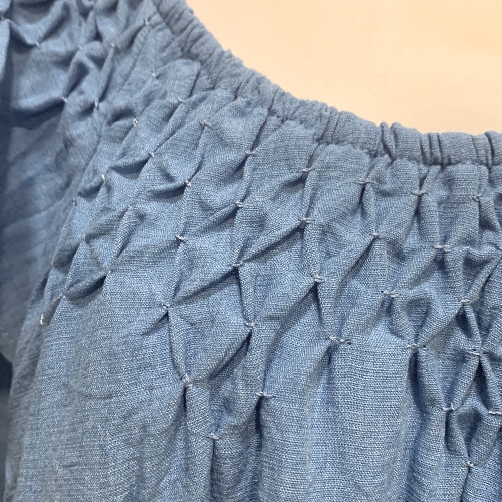 Blue gathered ruched dress ❤️New Listing❤️ - Picture 4 of 8